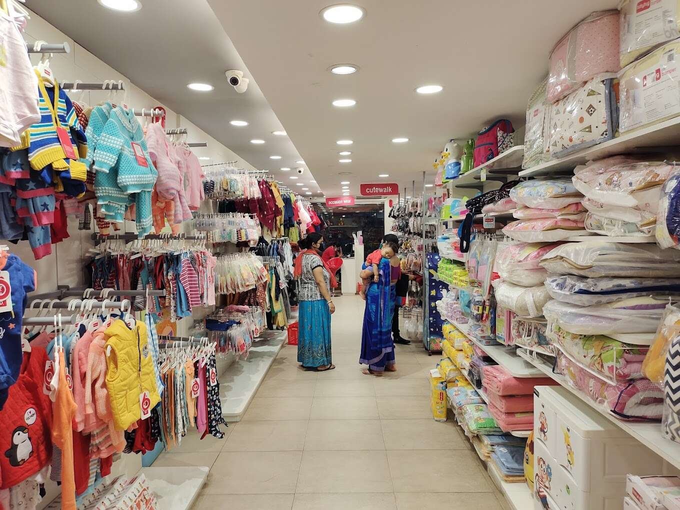 Babyhug Store 